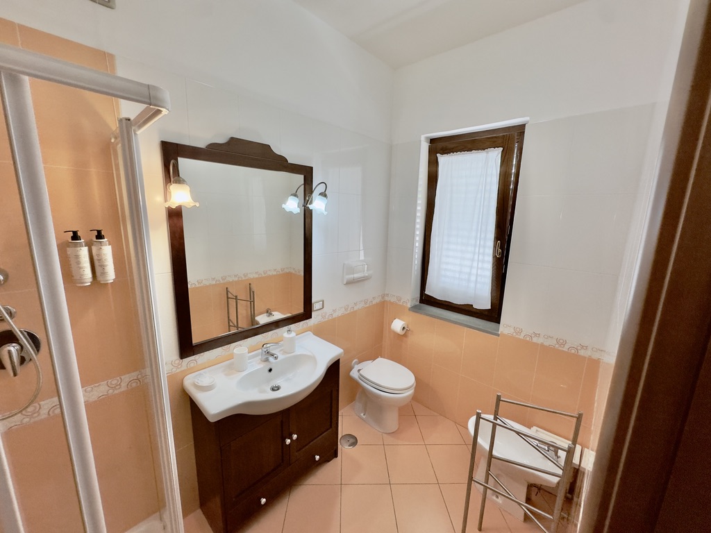 A0BE61D6-A7AA-49C7-BC67-CF228E67E75D_1_105_c